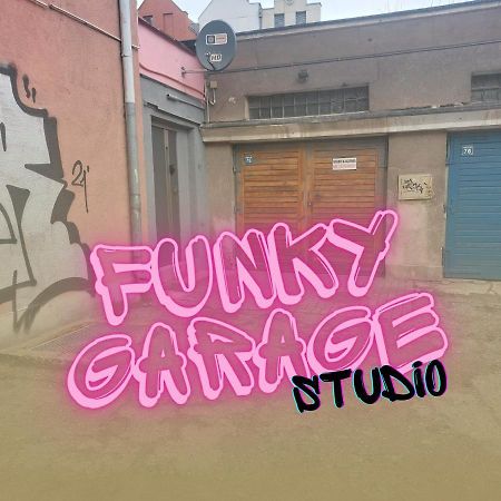 Funky garage studio Gdańsk Eksteriør billede